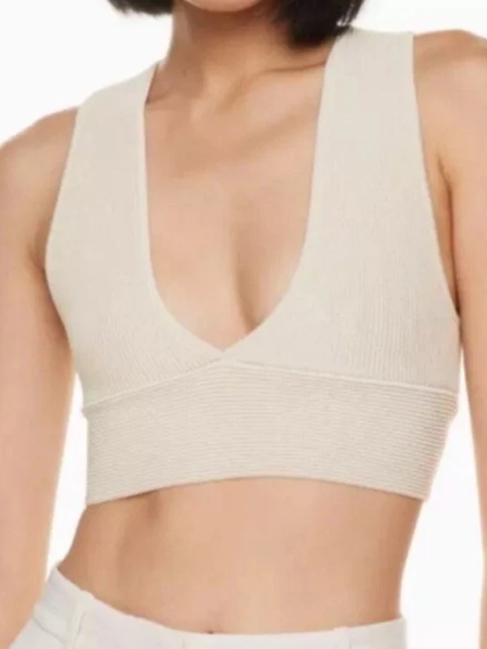 BABATON Aritzia Oatmeal Sculpt
Knit Deep V-Neck Cropped Fitted Ribbed Tank Top